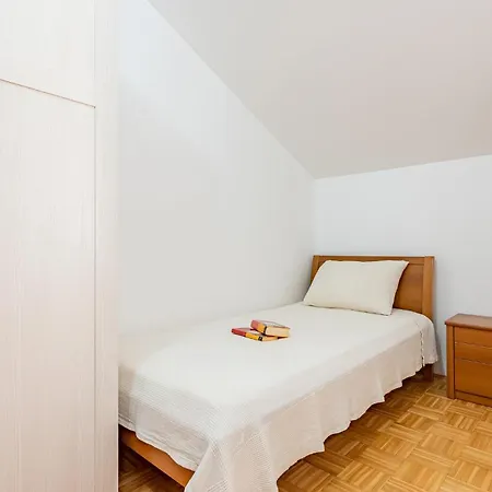 Apartment Sidro Kosljun